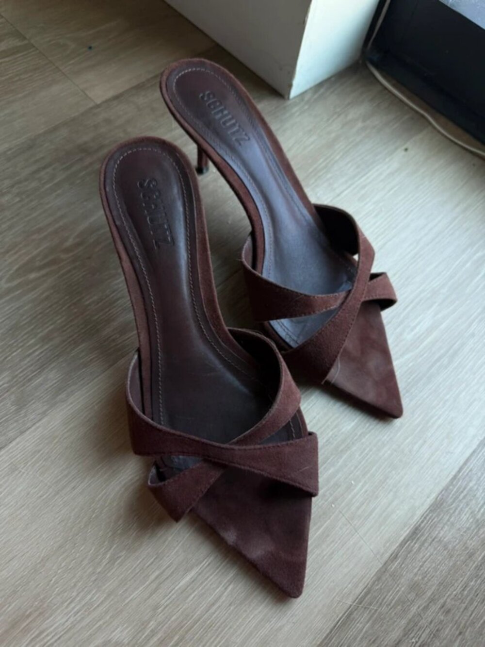 Schutz brown suede pointed toe mule heels size 8